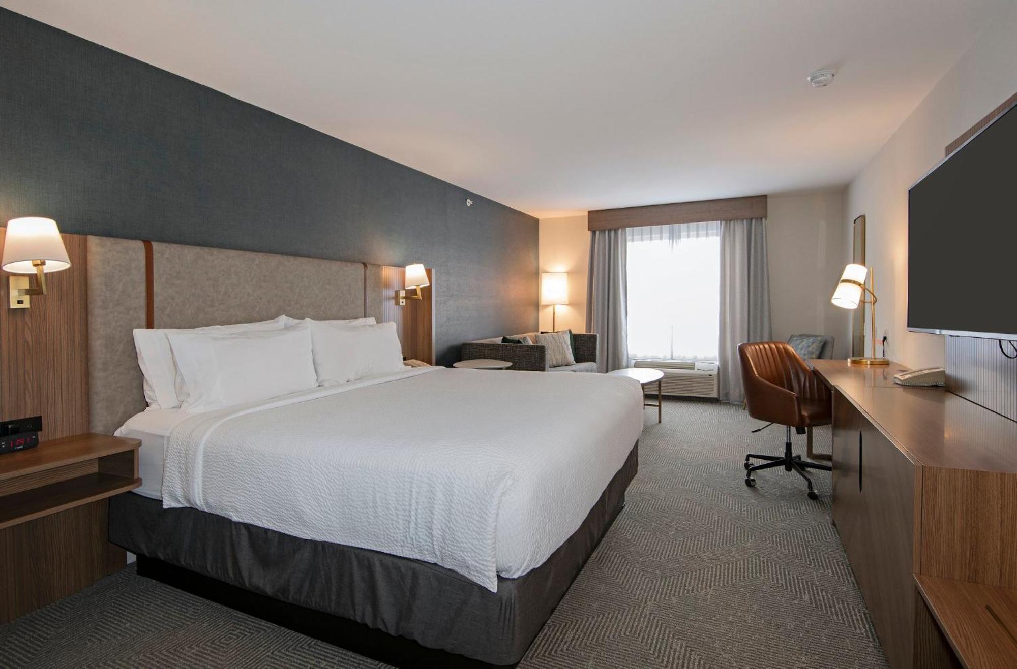 Holiday Inn Hotel And Suites-Kamloops By Ihg Buitenkant foto