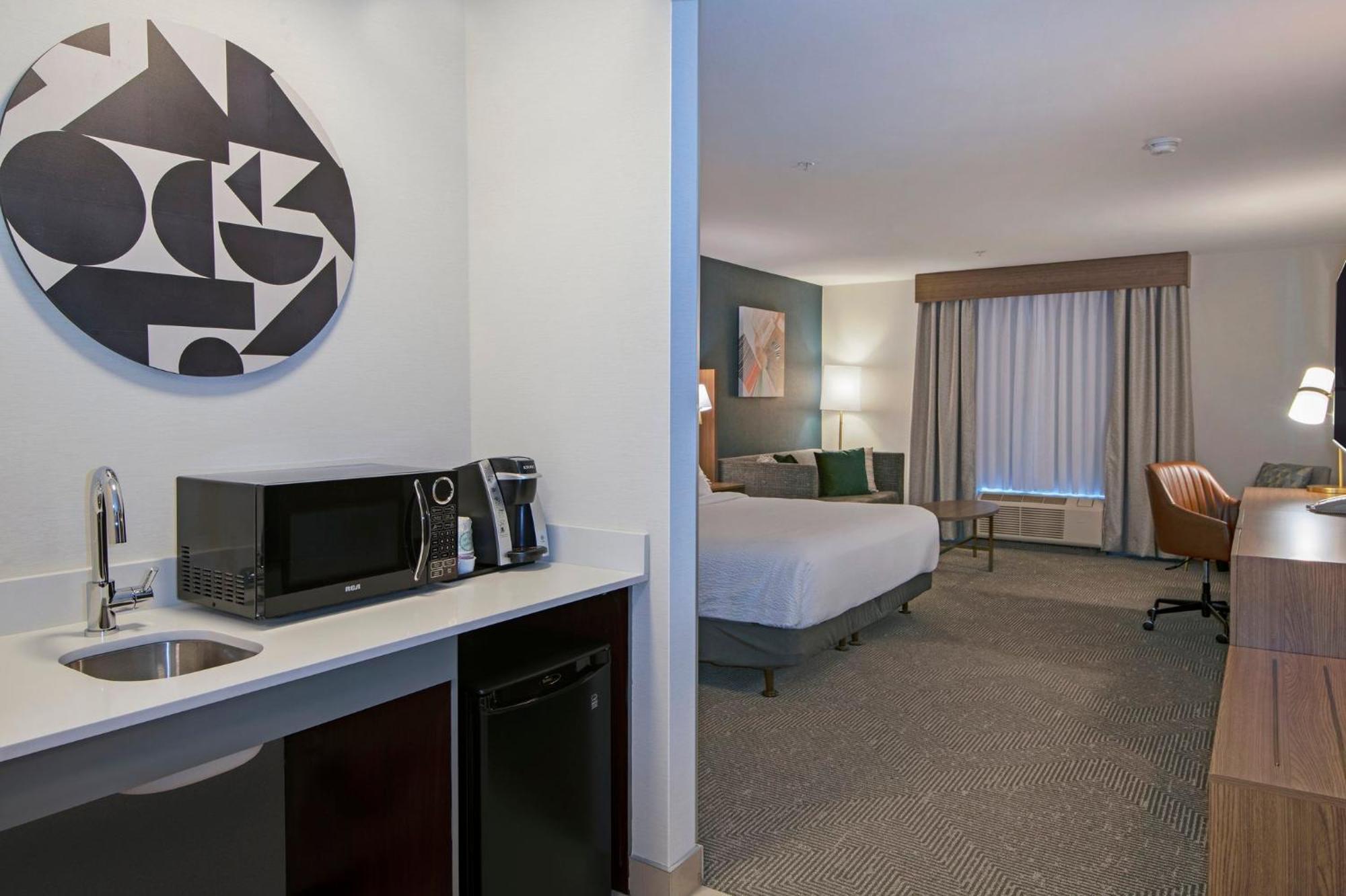 Holiday Inn Hotel And Suites-Kamloops By Ihg Buitenkant foto