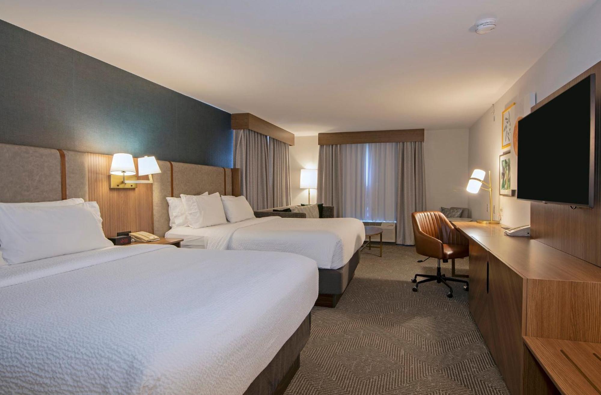 Holiday Inn Hotel And Suites-Kamloops By Ihg Buitenkant foto