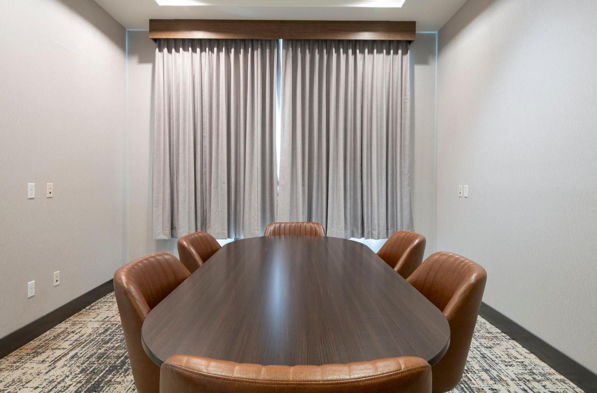 Holiday Inn Hotel And Suites-Kamloops By Ihg Buitenkant foto