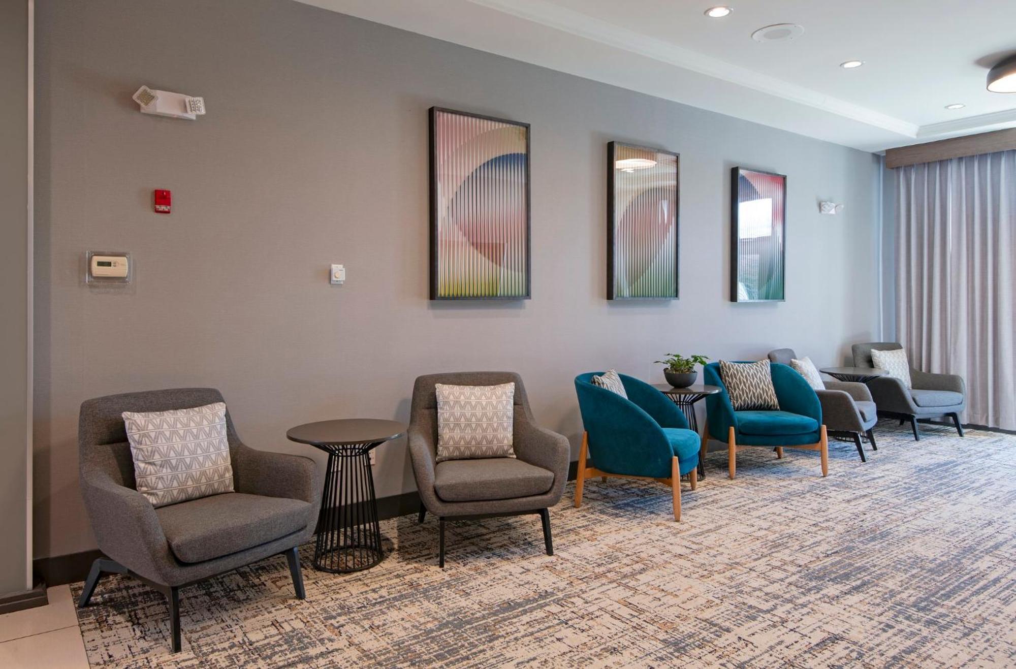 Holiday Inn Hotel And Suites-Kamloops By Ihg Buitenkant foto