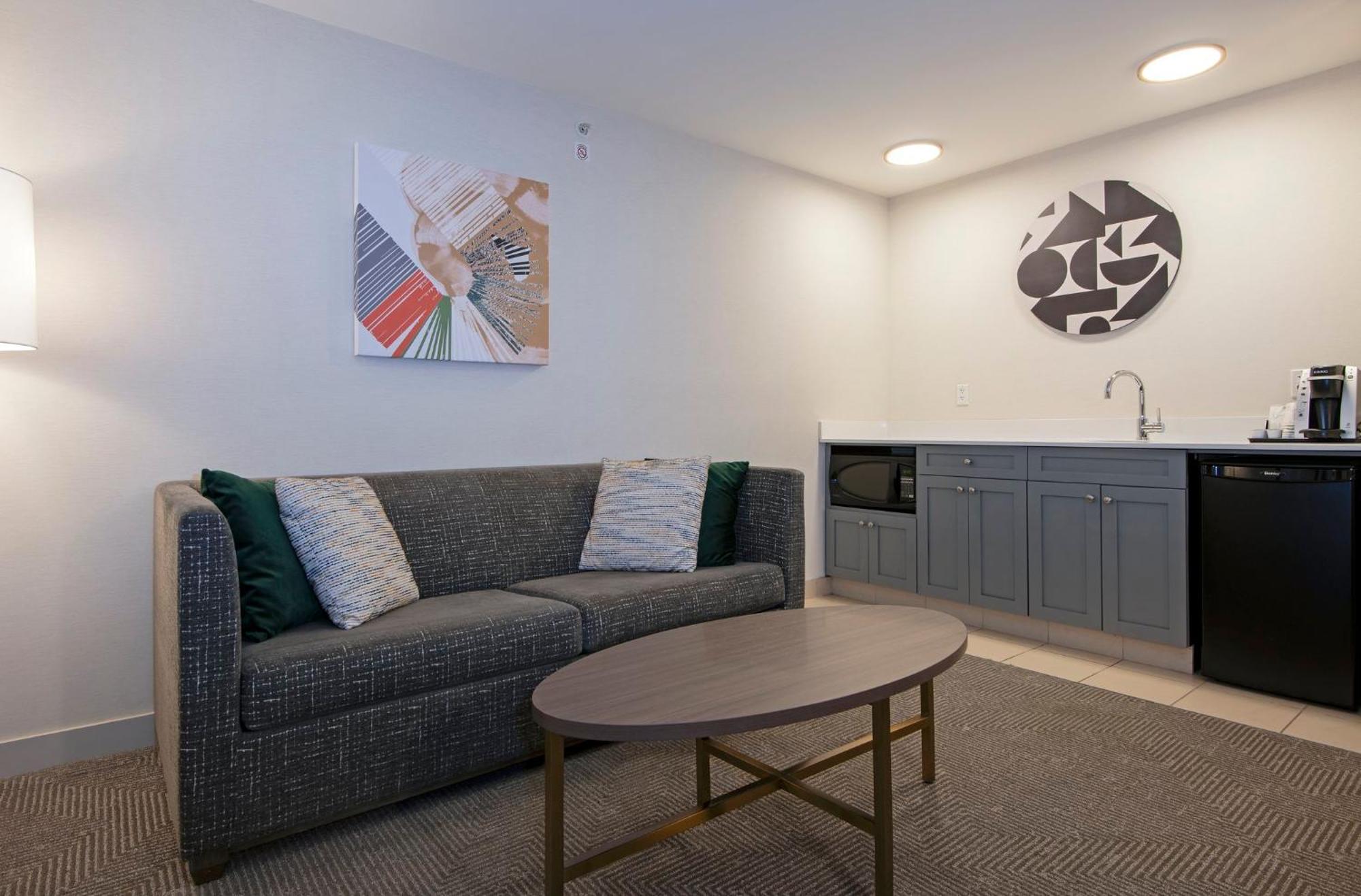 Holiday Inn Hotel And Suites-Kamloops By Ihg Buitenkant foto