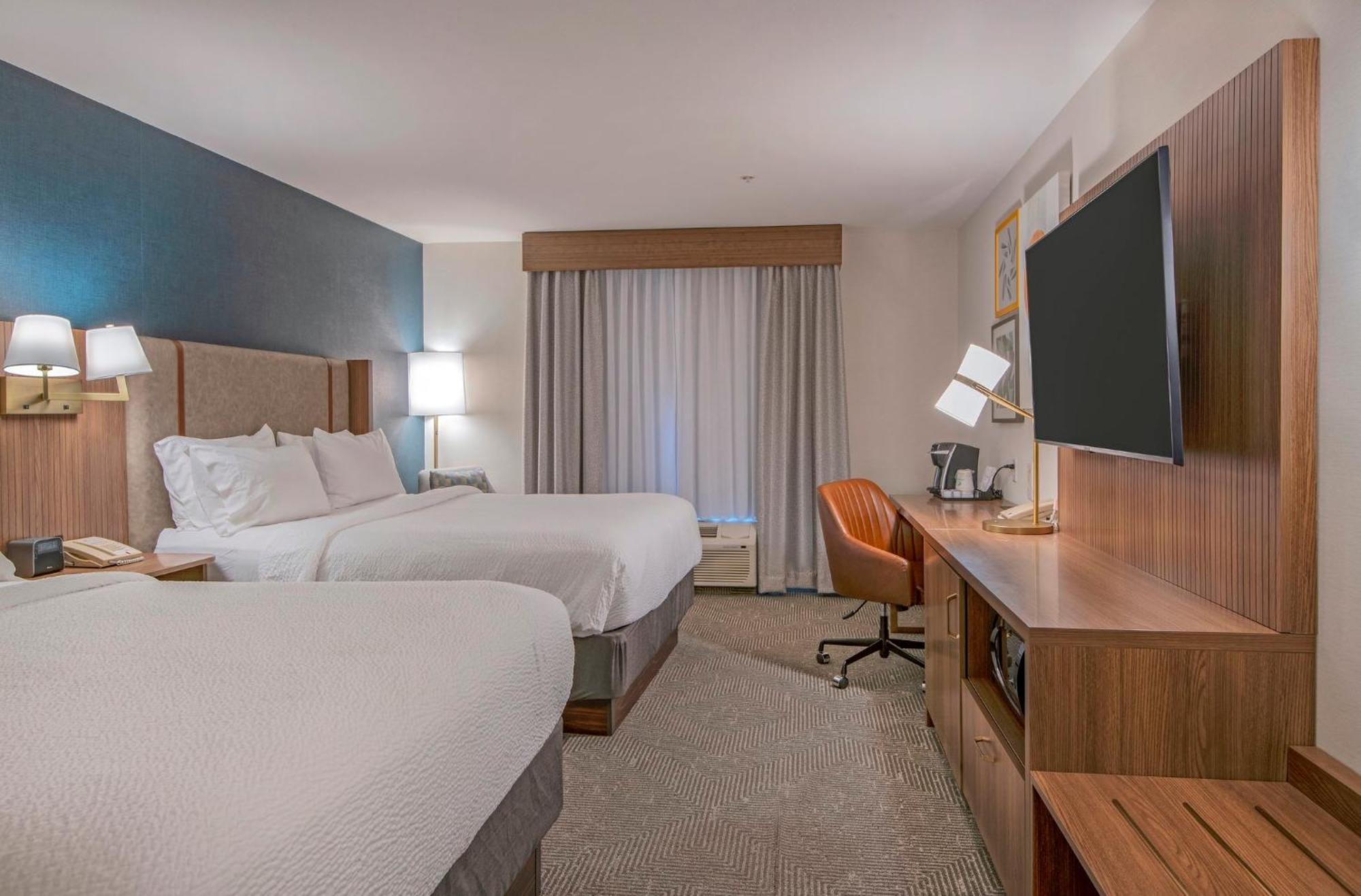 Holiday Inn Hotel And Suites-Kamloops By Ihg Buitenkant foto
